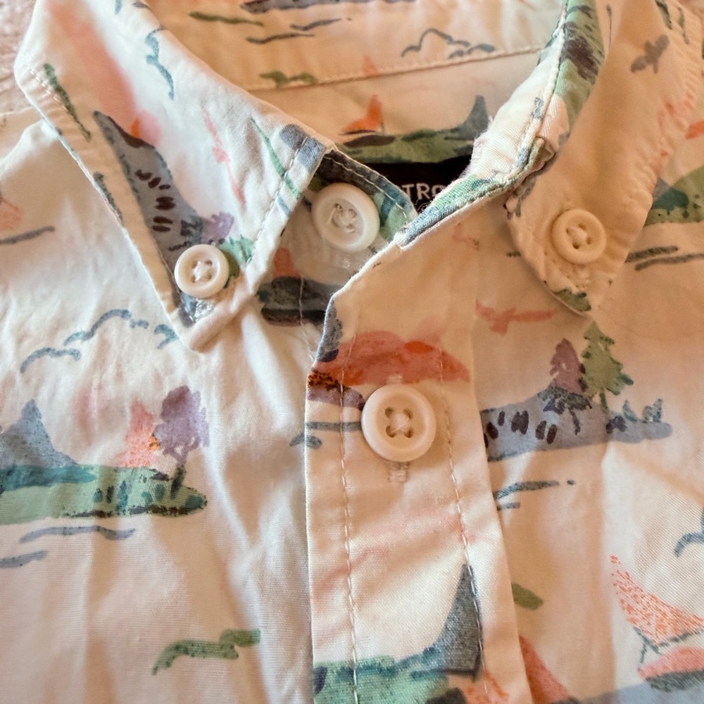 EUC Nordstrom 2T White Short-Sleeve Tropical Print Button-Up Shirt